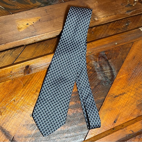 Brooks Brothers Men’s Necktie - Picture 2 of 6